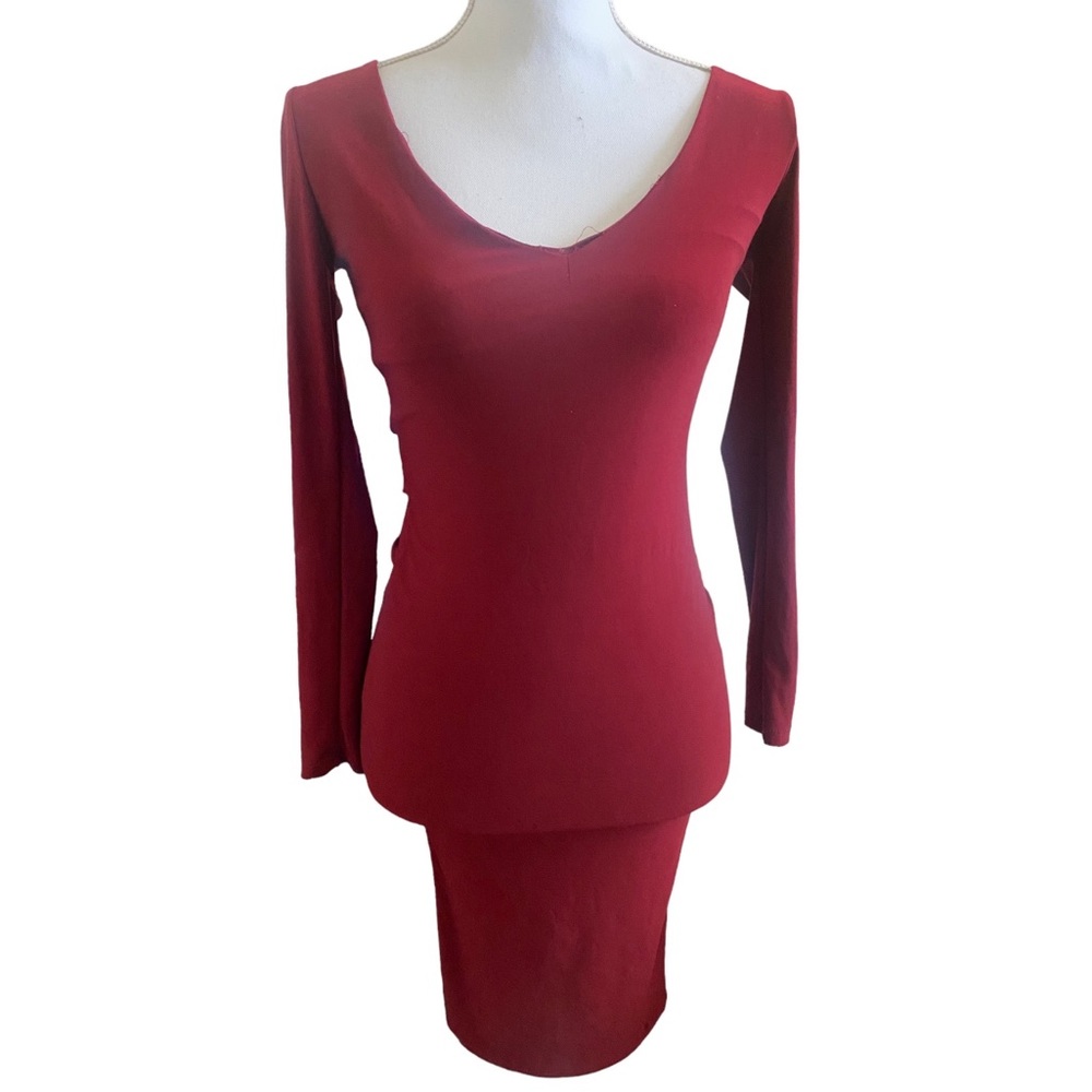 3/$8🎉 Fashion Nova | Burgundy Long Sleeve V Neck Hugging Burgundy Dress Size M